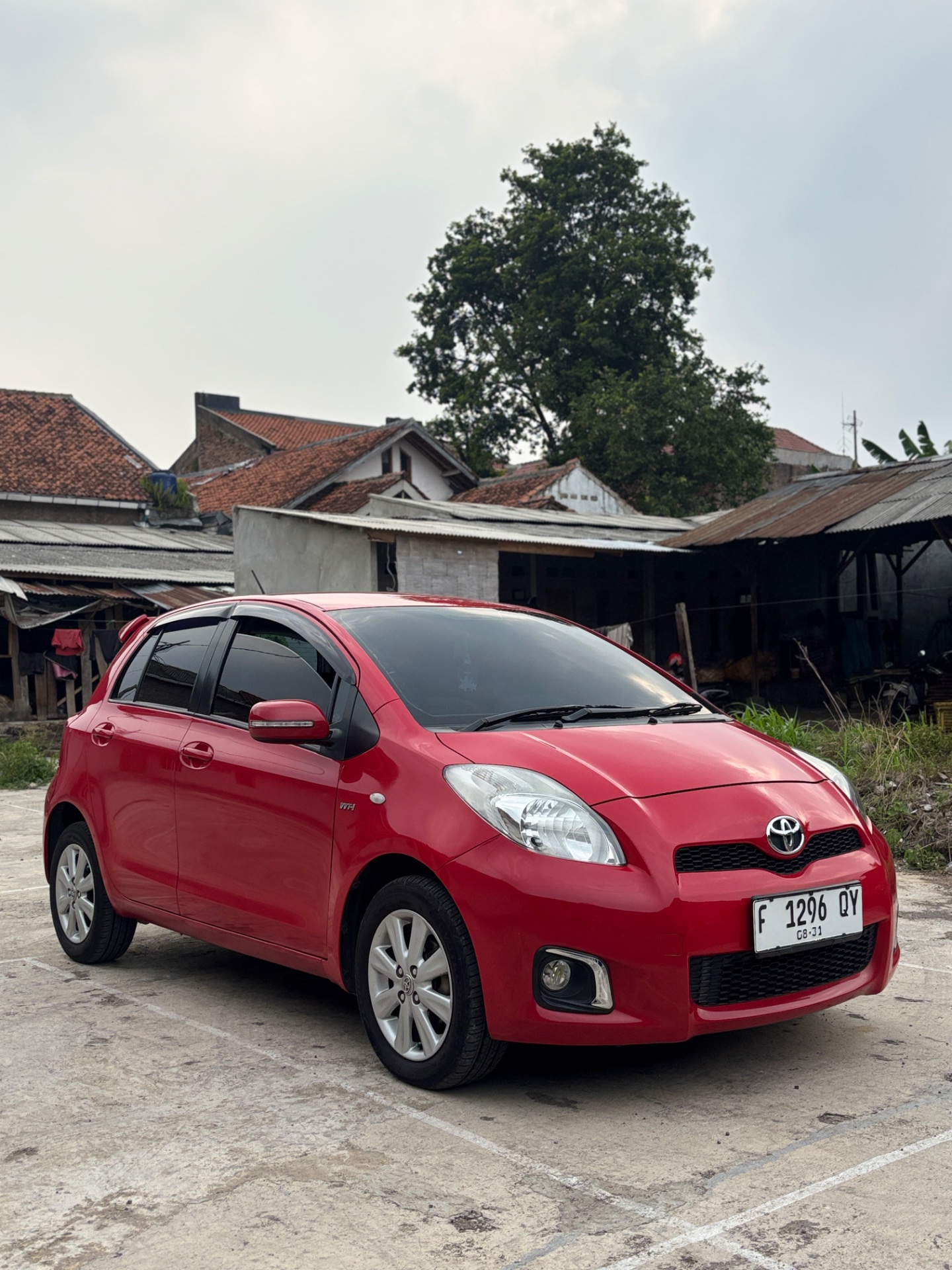 2013 Toyota Yaris J MT
